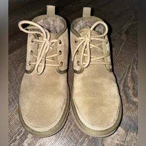 UGG Neumel Boots, size 7